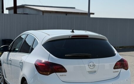 Opel Astra J, 2011 год, 580 000 рублей, 4 фотография