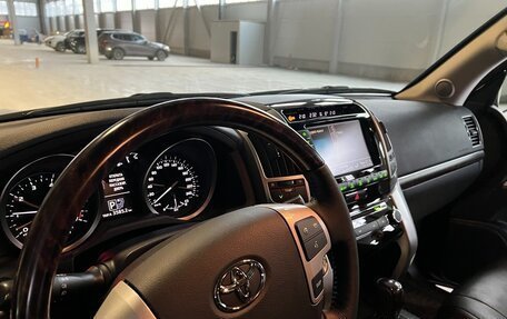 Toyota Land Cruiser 200, 2013 год, 8 000 000 рублей, 6 фотография