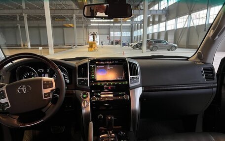 Toyota Land Cruiser 200, 2013 год, 8 000 000 рублей, 12 фотография