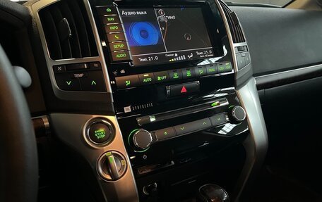 Toyota Land Cruiser 200, 2013 год, 8 000 000 рублей, 11 фотография