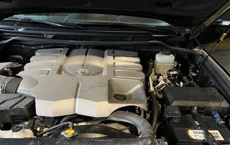 Toyota Land Cruiser 200, 2013 год, 8 000 000 рублей, 14 фотография