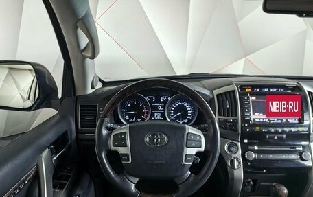 Toyota Land Cruiser 200, 2015 год, 4 993 000 рублей, 19 фотография