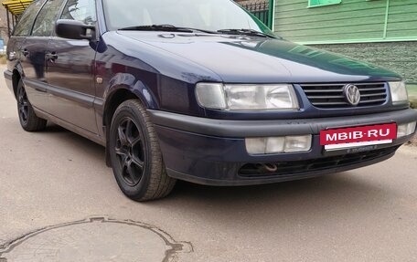 Volkswagen Passat B4, 1995 год, 300 000 рублей, 3 фотография
