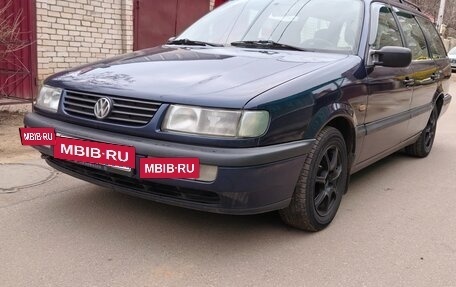 Volkswagen Passat B4, 1995 год, 300 000 рублей, 2 фотография