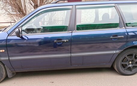 Volkswagen Passat B4, 1995 год, 300 000 рублей, 11 фотография