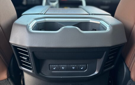 Toyota Tundra, 2023 год, 8 200 000 рублей, 11 фотография