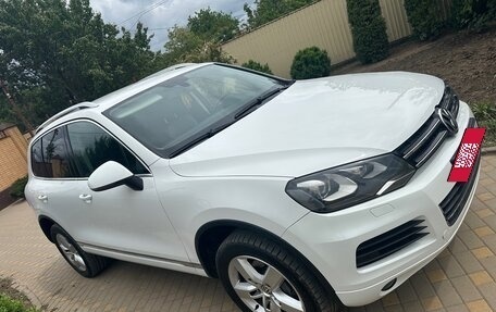 Volkswagen Touareg III, 2012 год, 1 620 000 рублей, 2 фотография