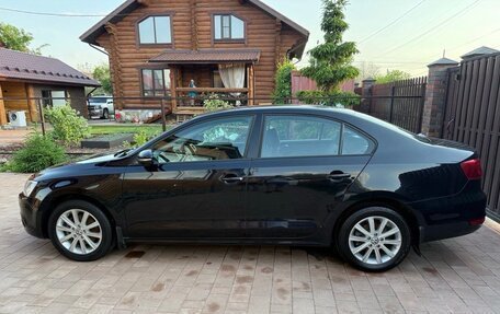 Volkswagen Jetta VI, 2011 год, 1 100 000 рублей, 12 фотография