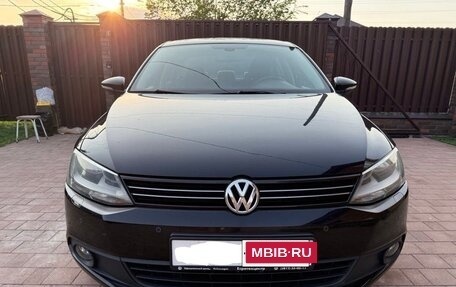Volkswagen Jetta VI, 2011 год, 1 100 000 рублей, 8 фотография