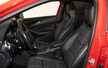 Mercedes-Benz A-Класс, 2016 год, 1 790 000 рублей, 6 фотография