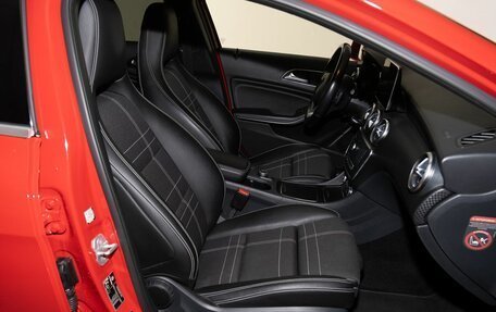 Mercedes-Benz A-Класс, 2016 год, 1 790 000 рублей, 8 фотография