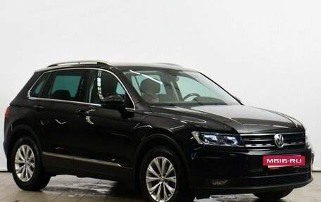 Volkswagen Tiguan II, 2017 год, 1 699 000 рублей, 2 фотография