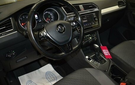 Volkswagen Tiguan II, 2017 год, 1 699 000 рублей, 8 фотография