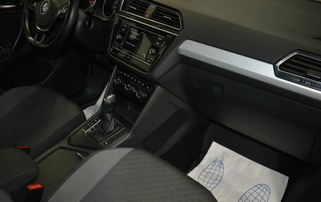 Volkswagen Tiguan II, 2017 год, 1 699 000 рублей, 15 фотография