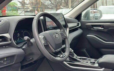 Toyota Highlander, 2025 год, 5 700 000 рублей, 20 фотография