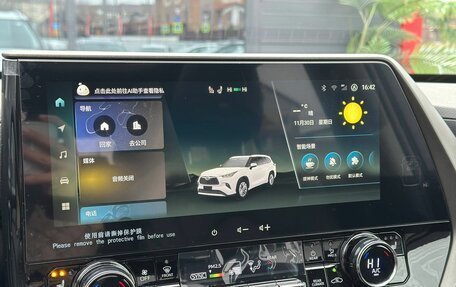 Toyota Highlander, 2025 год, 5 700 000 рублей, 31 фотография