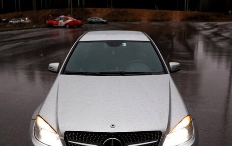 Mercedes-Benz C-Класс, 2010 год, 1 100 000 рублей, 13 фотография