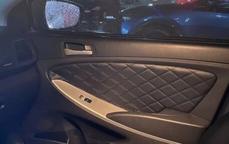 Hyundai Solaris II рестайлинг, 2014 год, 860 000 рублей, 8 фотография