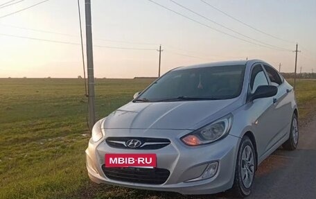 Hyundai Solaris II рестайлинг, 2014 год, 860 000 рублей, 5 фотография