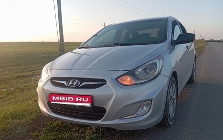 Hyundai Solaris II рестайлинг, 2014 год, 860 000 рублей, 9 фотография