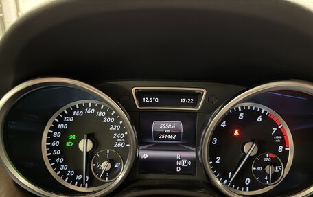 Mercedes-Benz M-Класс, 2012 год, 2 099 000 рублей, 30 фотография