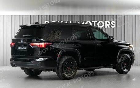Toyota Sequoia, 2023 год, 13 000 000 рублей, 5 фотография