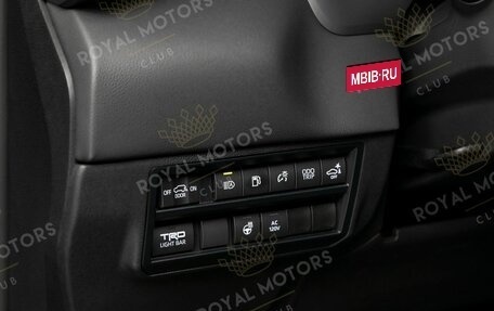 Toyota Sequoia, 2023 год, 13 000 000 рублей, 16 фотография