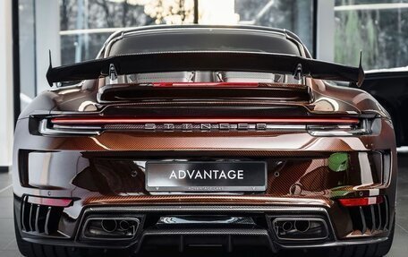 Porsche 911, 2023 год, 72 000 000 рублей, 3 фотография