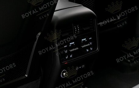 Porsche Cayenne III, 2025 год, 18 900 000 рублей, 20 фотография