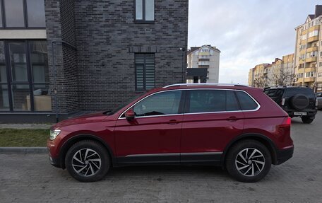 Volkswagen Tiguan II, 2018 год, 2 250 000 рублей, 4 фотография