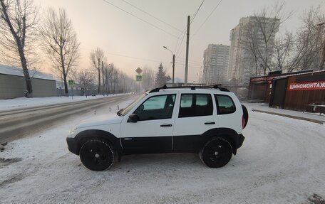 Chevrolet Niva I рестайлинг, 2015 год, 600 000 рублей, 2 фотография