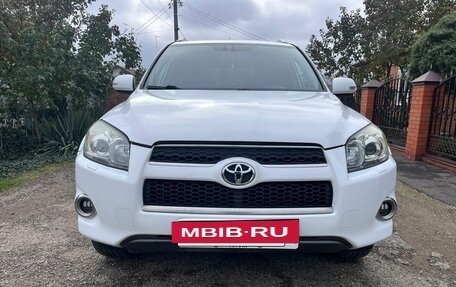 Toyota RAV4, 2010 год, 1 370 000 рублей, 2 фотография