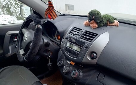 Toyota RAV4, 2012 год, 1 650 000 рублей, 4 фотография