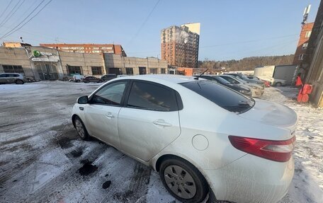 KIA Rio III рестайлинг, 2014 год, 1 100 000 рублей, 3 фотография