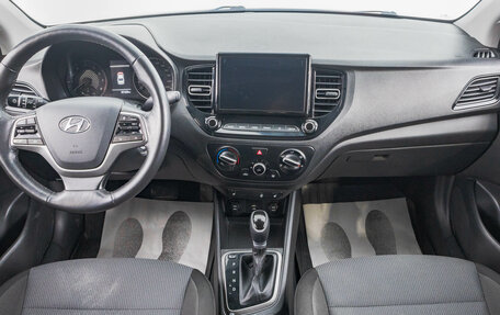 Hyundai Solaris II рестайлинг, 2020 год, 1 399 000 рублей, 19 фотография