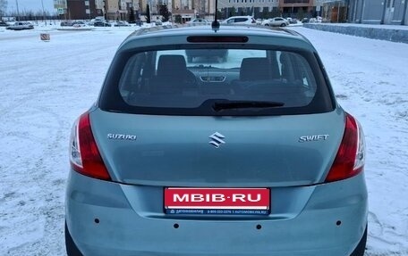 Suzuki Swift IV, 2011 год, 950 000 рублей, 3 фотография