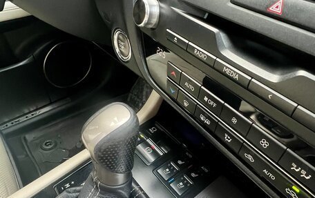 Lexus RX IV рестайлинг, 2016 год, 4 200 000 рублей, 13 фотография