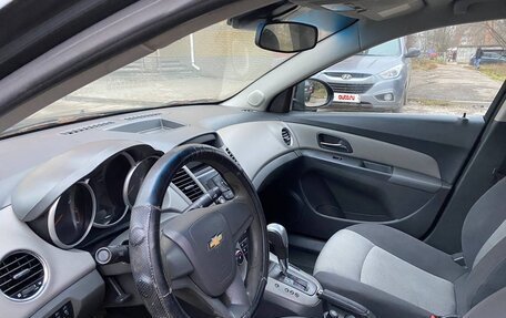 Chevrolet Cruze II, 2010 год, 485 000 рублей, 5 фотография