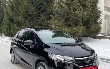 Honda Fit III, 2019 год, 1 270 000 рублей, 2 фотография