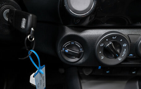 Toyota Hilux VIII, 2024 год, 7 400 000 рублей, 16 фотография