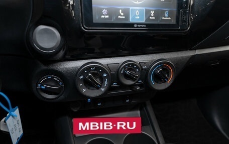 Toyota Hilux VIII, 2024 год, 7 400 000 рублей, 15 фотография