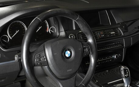 BMW 5 серия, 2014 год, 1 980 000 рублей, 3 фотография