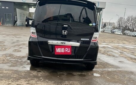 Honda Freed I, 2011 год, 1 050 000 рублей, 4 фотография