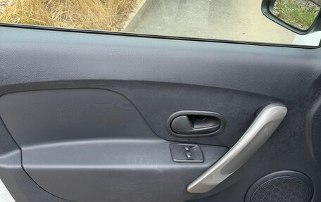 Renault Logan II, 2021 год, 650 000 рублей, 12 фотография