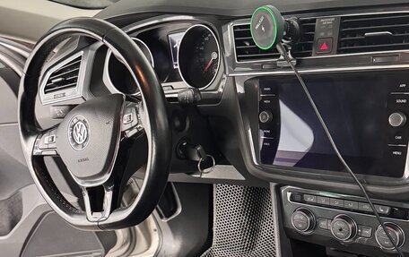 Volkswagen Tiguan II, 2019 год, 2 680 000 рублей, 8 фотография