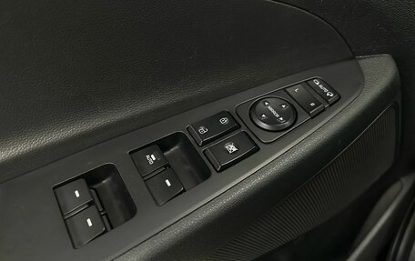 Hyundai Tucson III, 2017 год, 1 990 000 рублей, 19 фотография