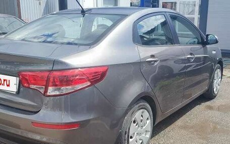 KIA Rio III рестайлинг, 2017 год, 900 000 рублей, 5 фотография