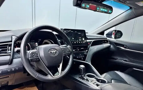 Toyota Camry, 2023 год, 3 200 000 рублей, 10 фотография