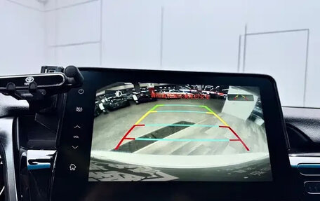 Toyota Camry, 2023 год, 3 200 000 рублей, 12 фотография