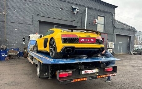 Audi R8, 2019 год, 8 499 999 рублей, 10 фотография